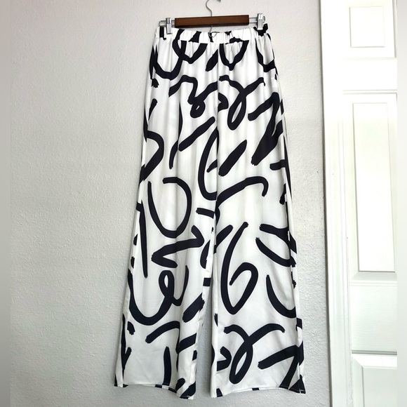 SHEIN Pants - SHEIN Black and White Elastic Waist Wide-Leg Pants